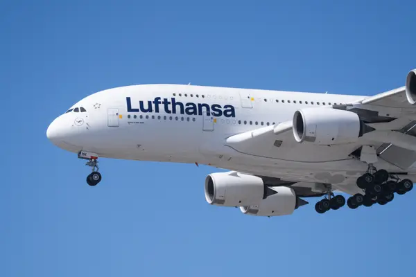 ロサンゼルス空港はA380の着陸がたくさん見れます☺️